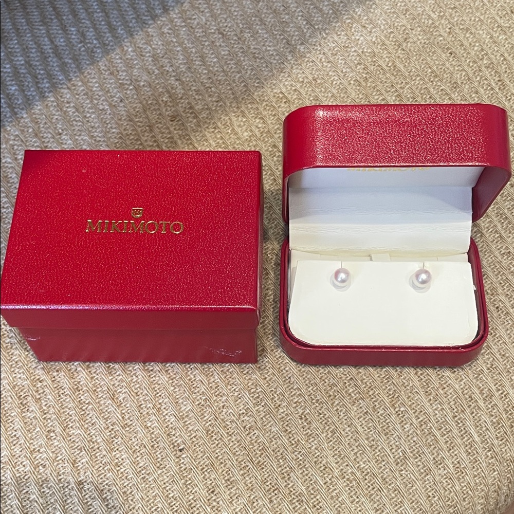 NWT Mikimoto Classic 7mm+ Cultured, White Akoya Pearl Earrings